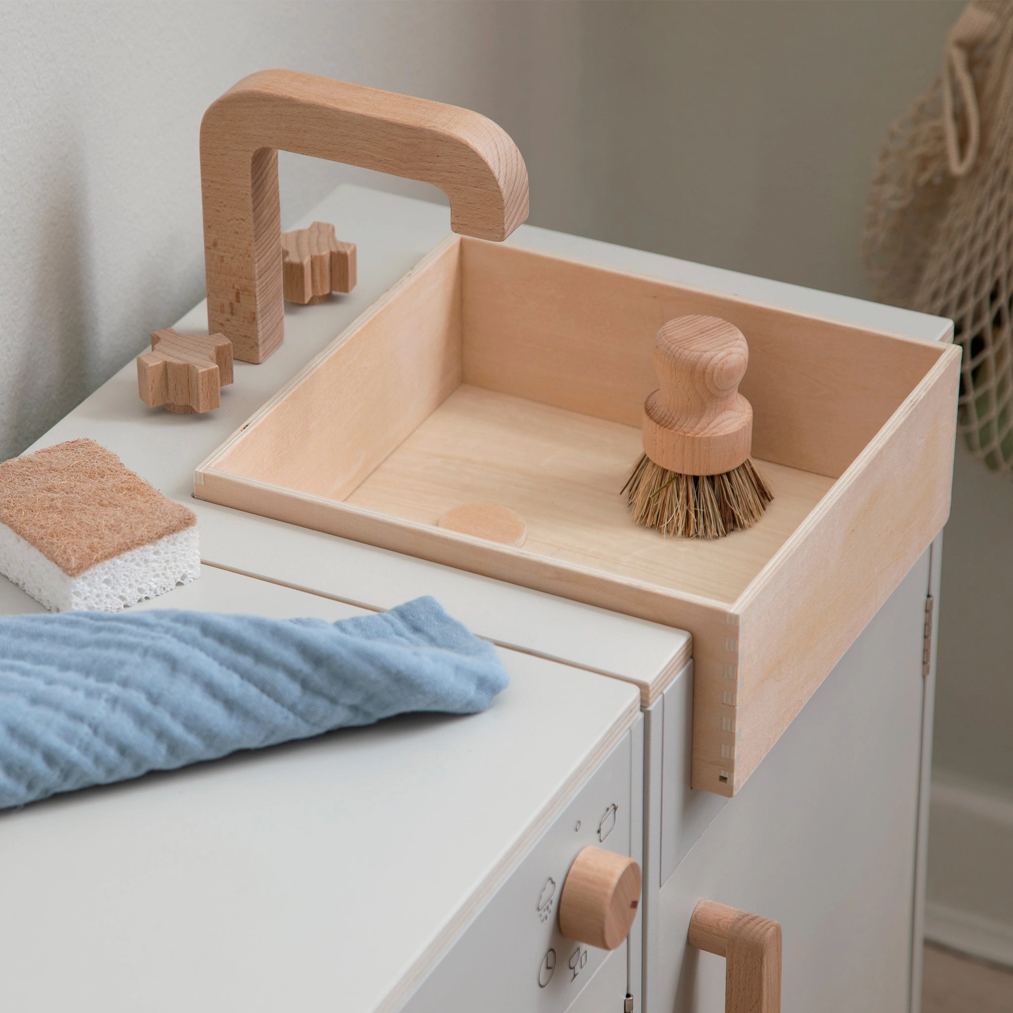 Babykids_Sebra Toys_Premium Quality Ex-Display, 3 Piece Sebra, Wooden Play Kitchen