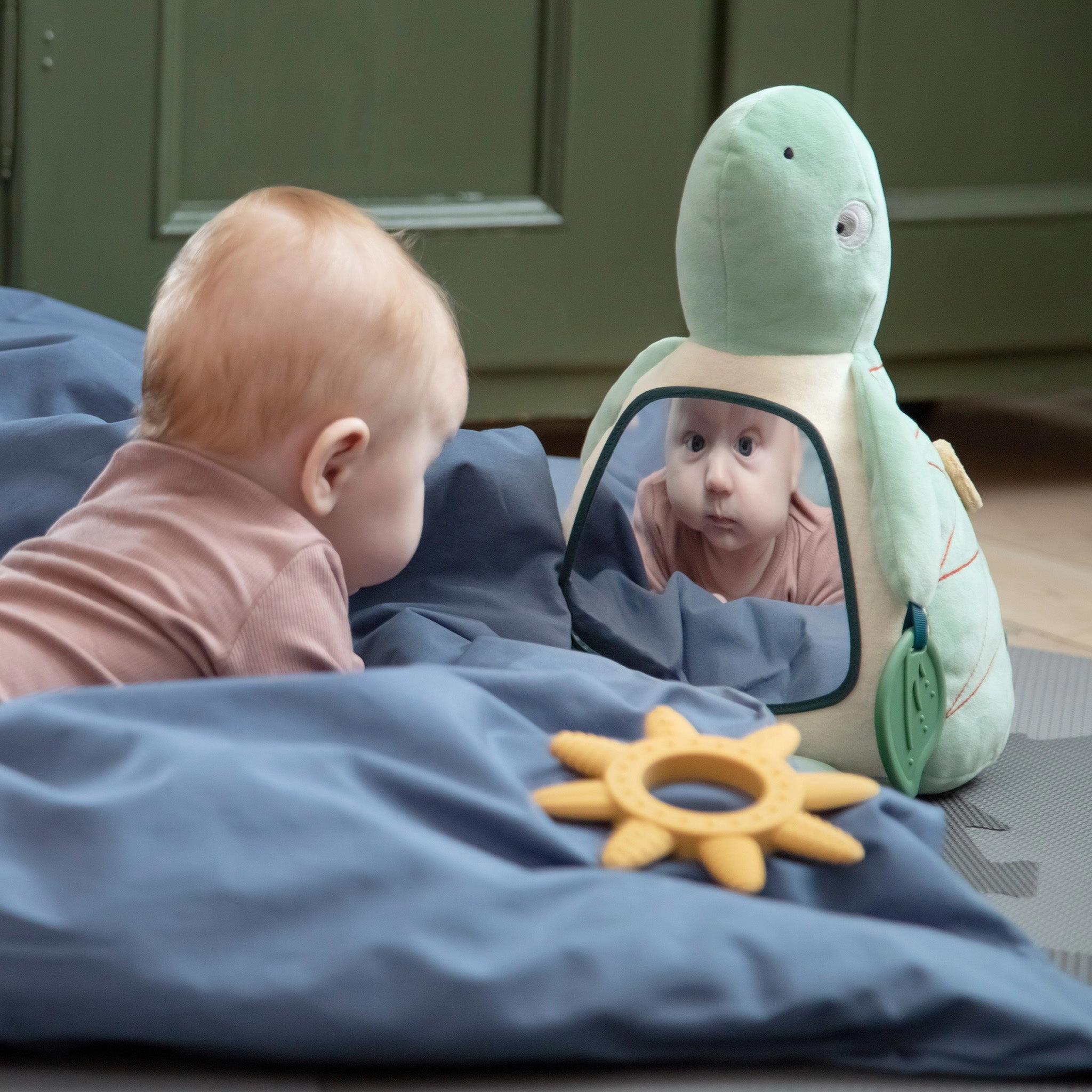 Babykids_Sebra Toys_Premium Quality Sebra, Activity Mirror Turbo Turtle