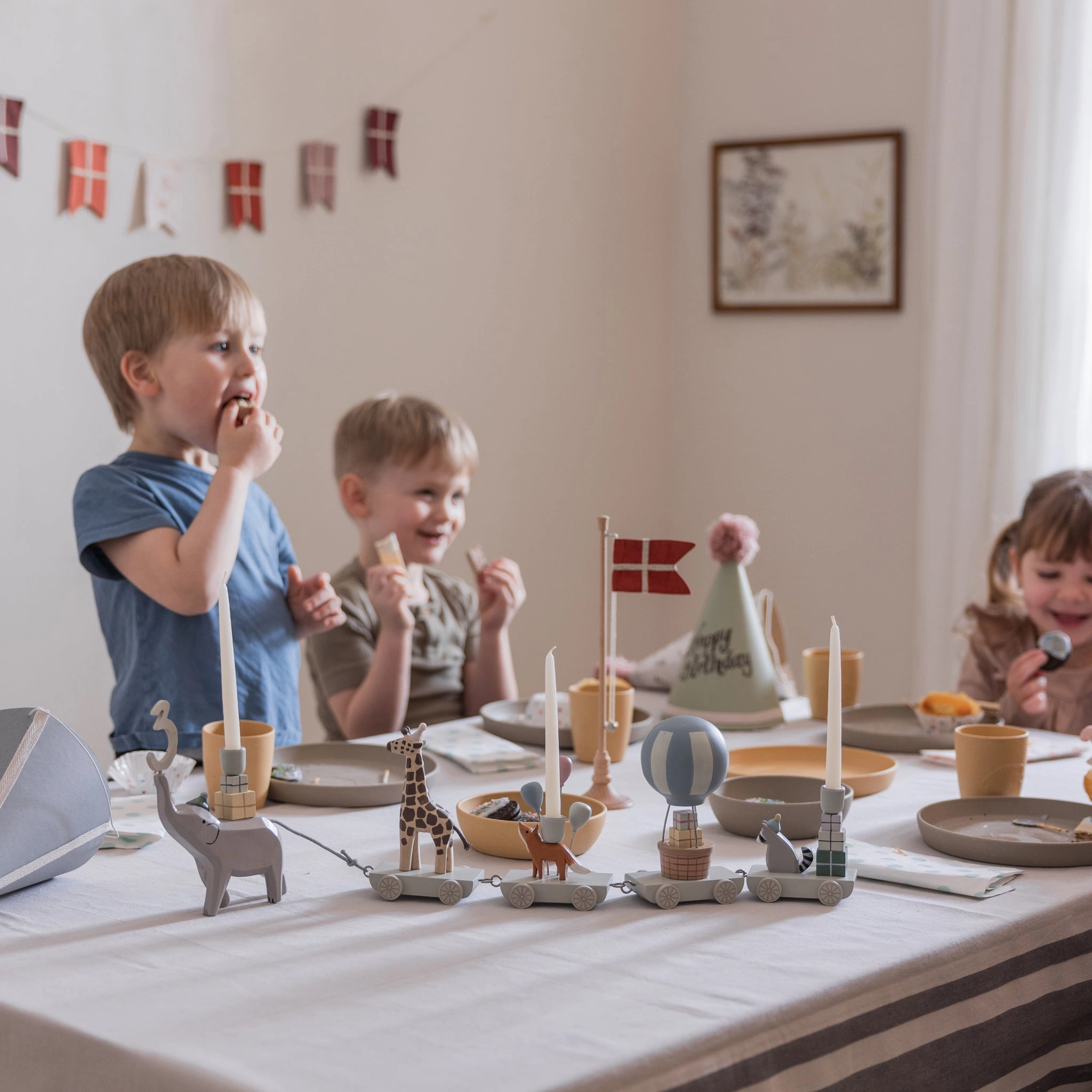 Babykids_Sebra Toys_Premium Quality Sebra, Birthday Train Decoration