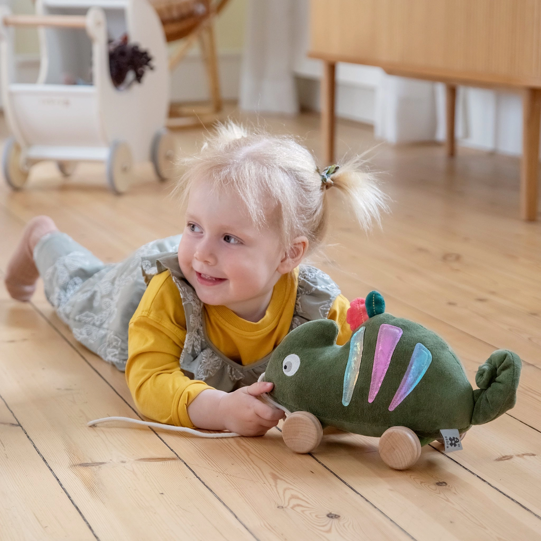 Babykids_Sebra Toys_Premium Quality Sebra, Pull-Along Carley the Chameleon