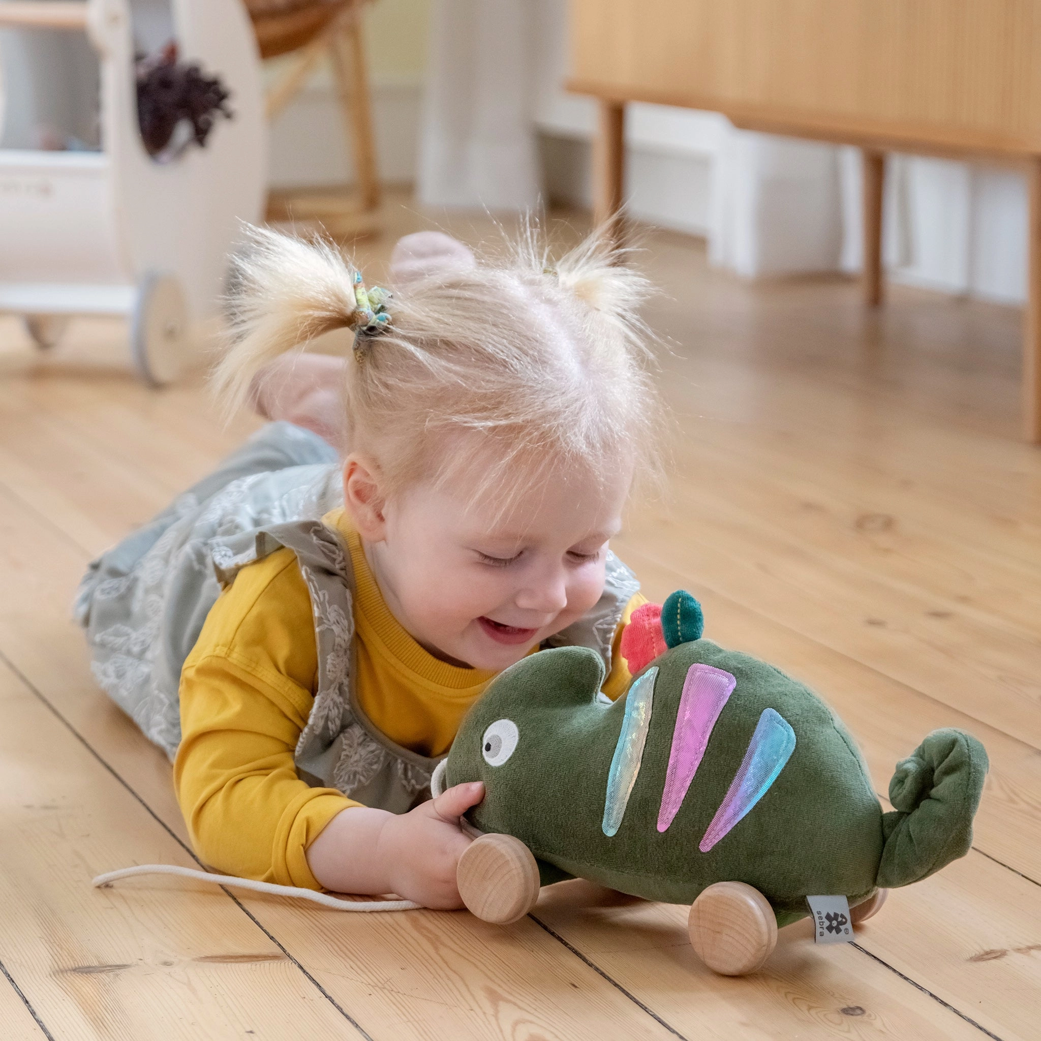 Babykids_Sebra Toys_Premium Quality Sebra, Pull-Along Carley the Chameleon