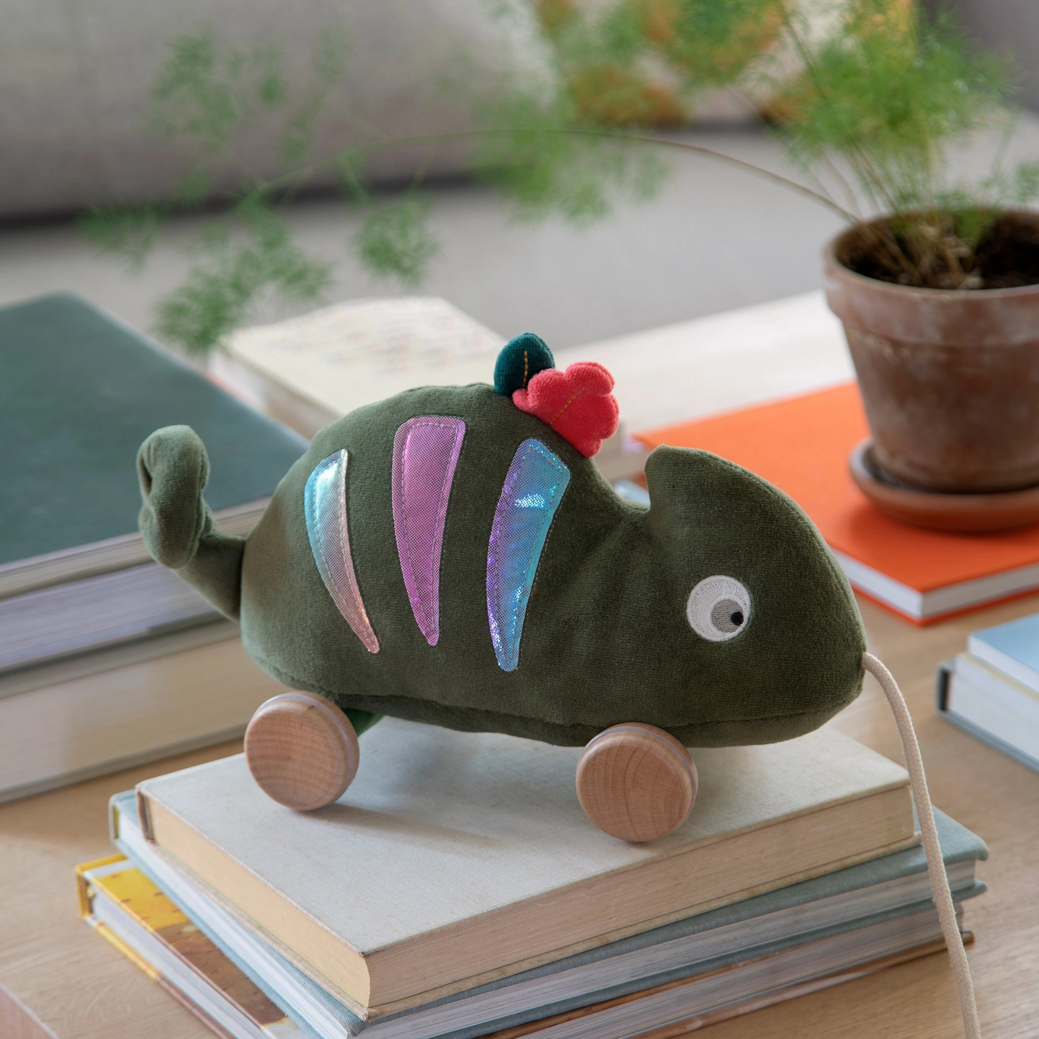 Babykids_Sebra Toys_Premium Quality Sebra, Pull-Along Carley the Chameleon