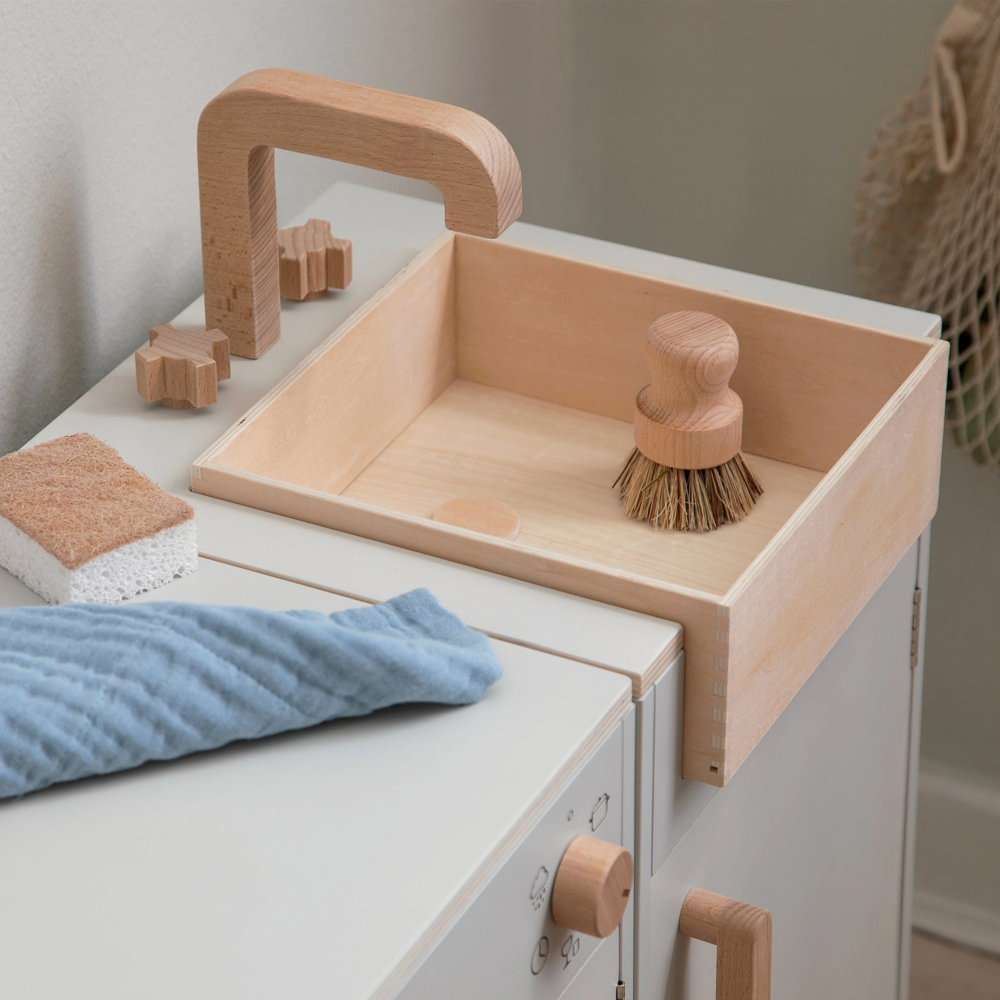 Babykids_Sebra Toys_Premium Quality Sebra, Wooden Play Kitchen Sink