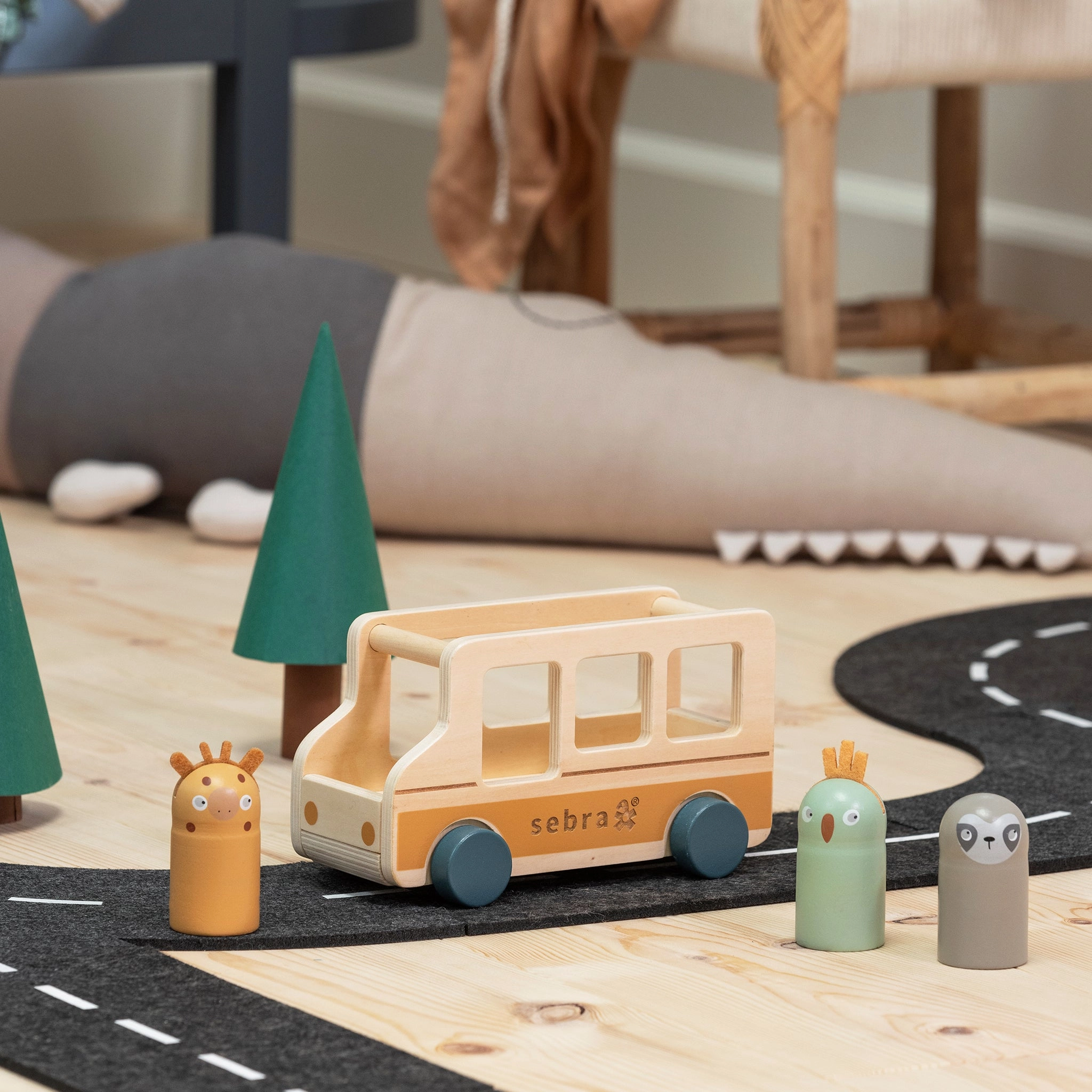 Babykids_Sebra Toys_Premium Quality Sebra, Wooden Toy Bus, Wildlife