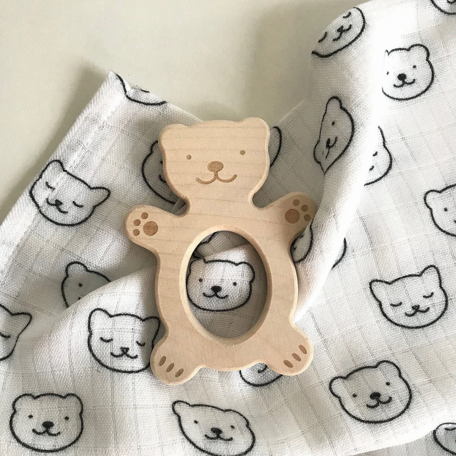 Briki Vroom Vroom Wooden Teether Bear