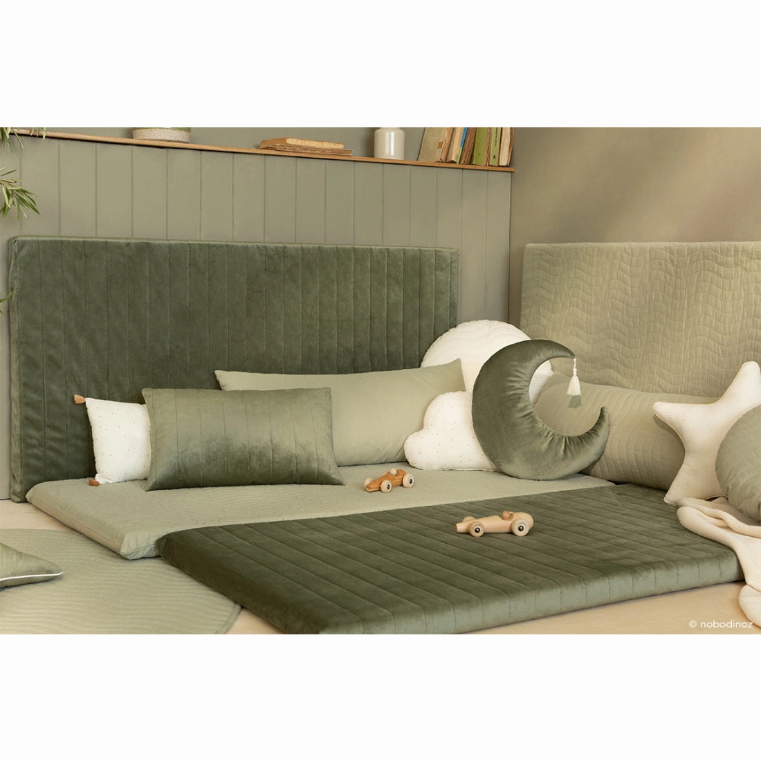 nobodinoz Zanzibar Velvet Play Mattress Olive Green