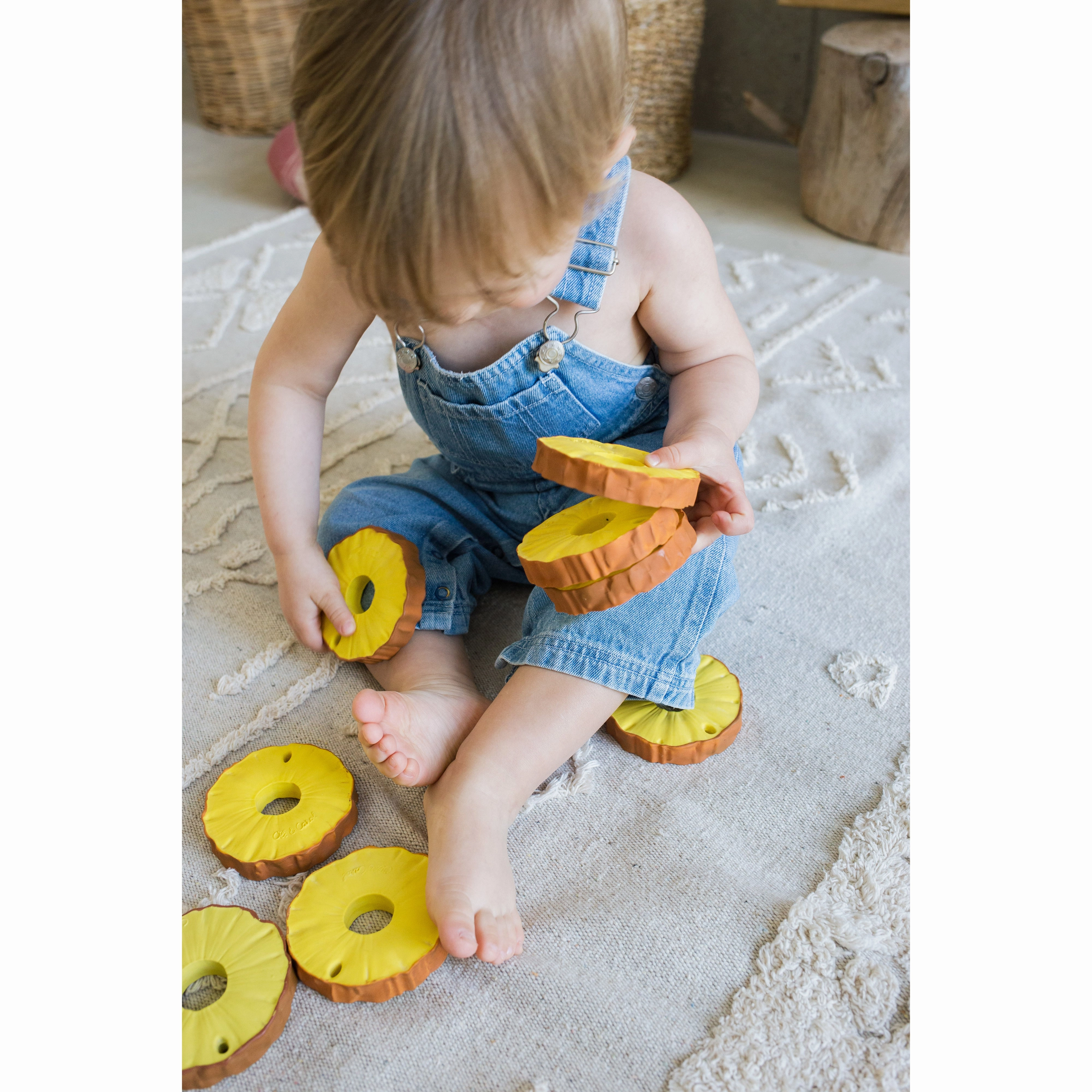 Oli & Carol Ananas The Pineapple Teether