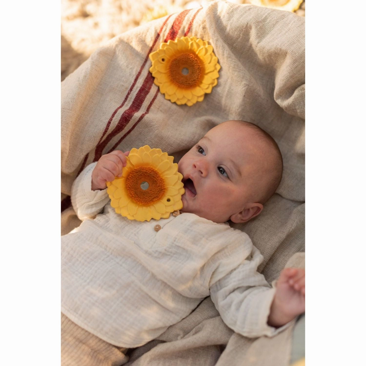 Oli & Carol Sun the Sunflower Teether