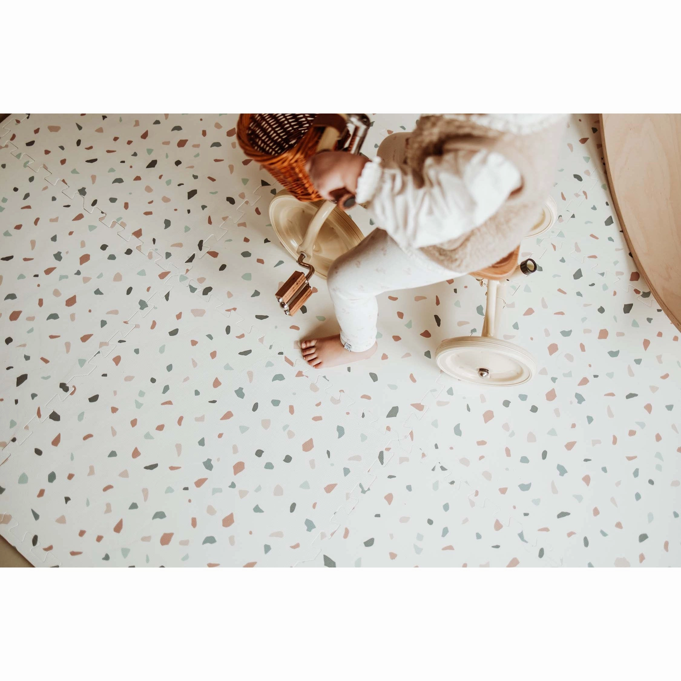 Play&Go EEVAA 3-in-1 Reversible Puzzle Playmat - Alphabet - 180x180cm