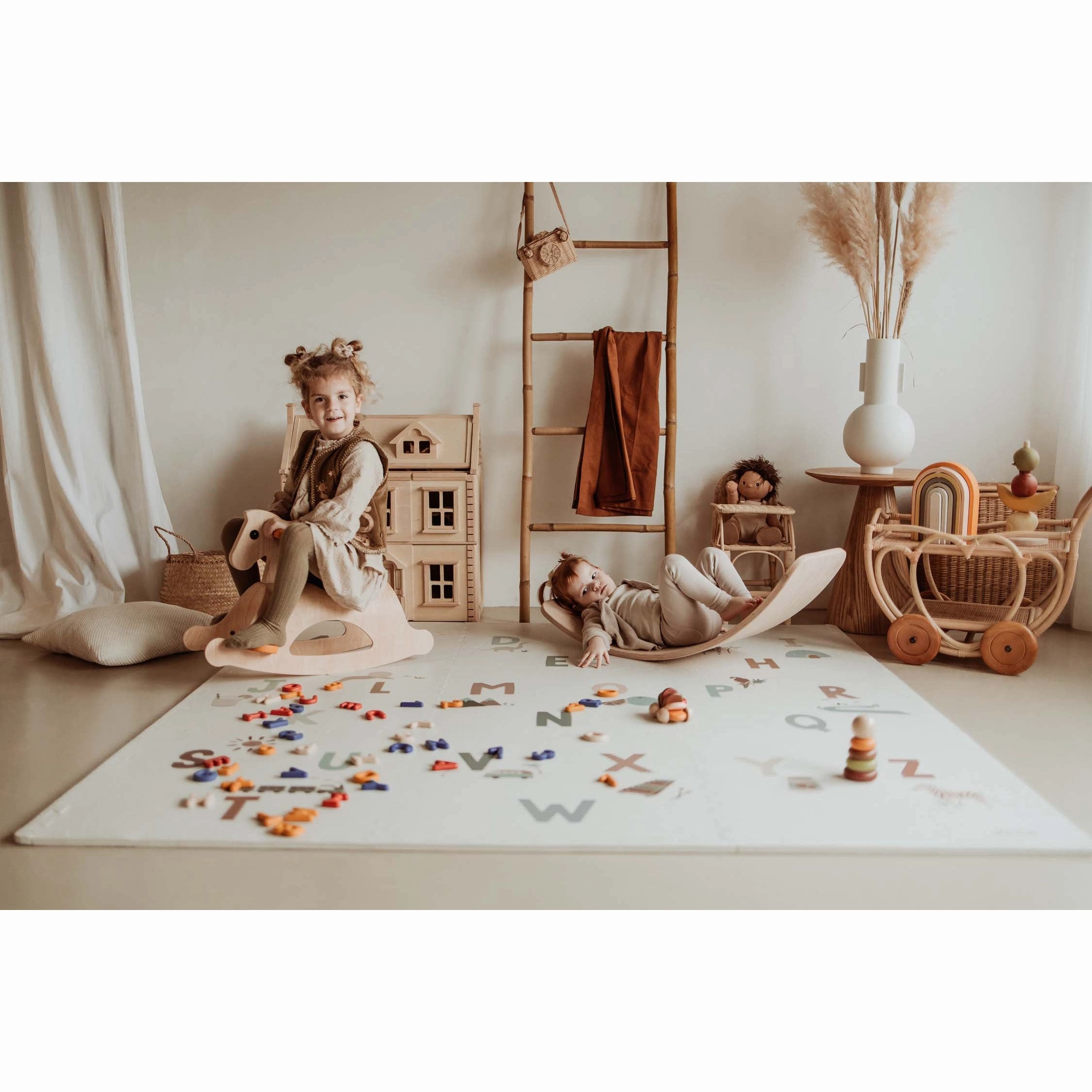 Play&Go EEVAA 3-in-1 Reversible Puzzle Playmat - Alphabet - 180x180cm