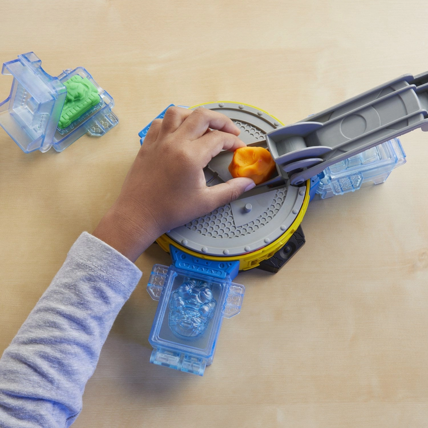 Play-Doh Hulk Smash & Squish
