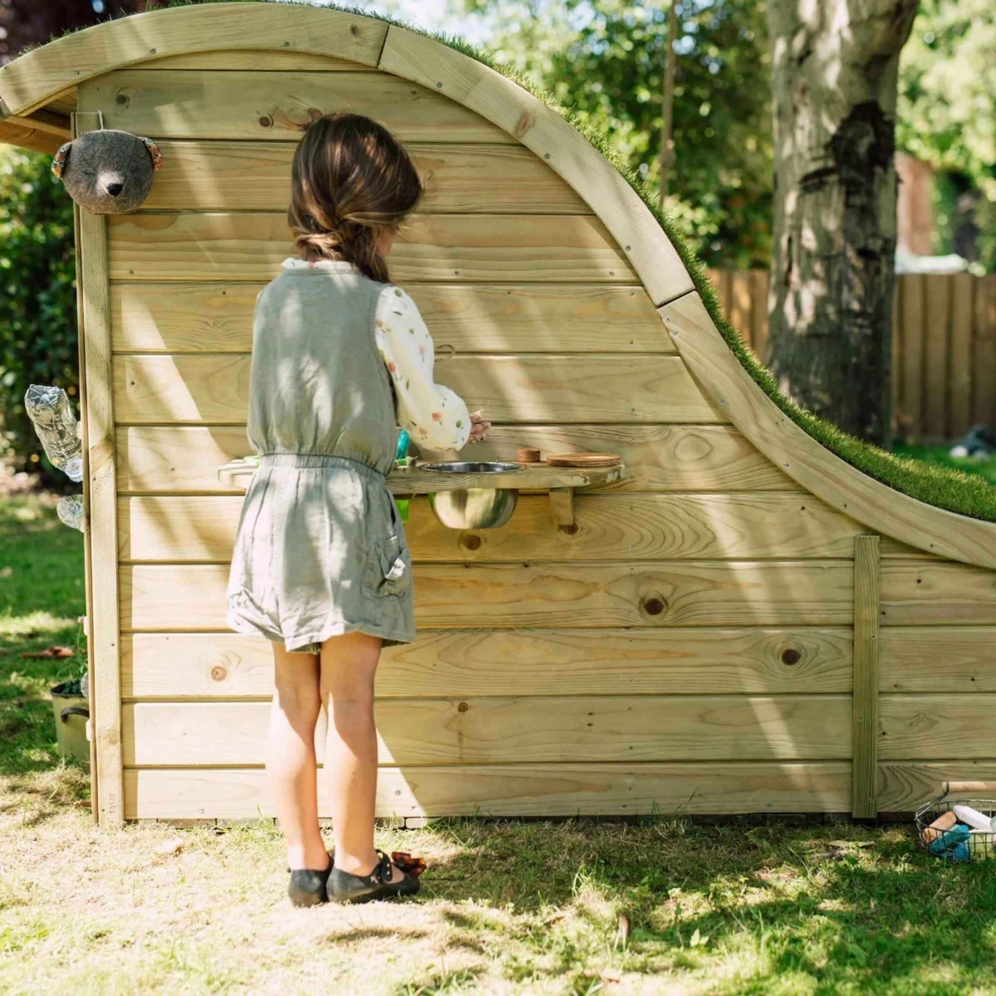 Plum Play Discovery Nature Play Hideaway