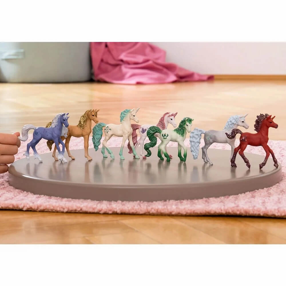 Schleich Toys Schleich Bayala Collectible Unicorn Emerald (70765)