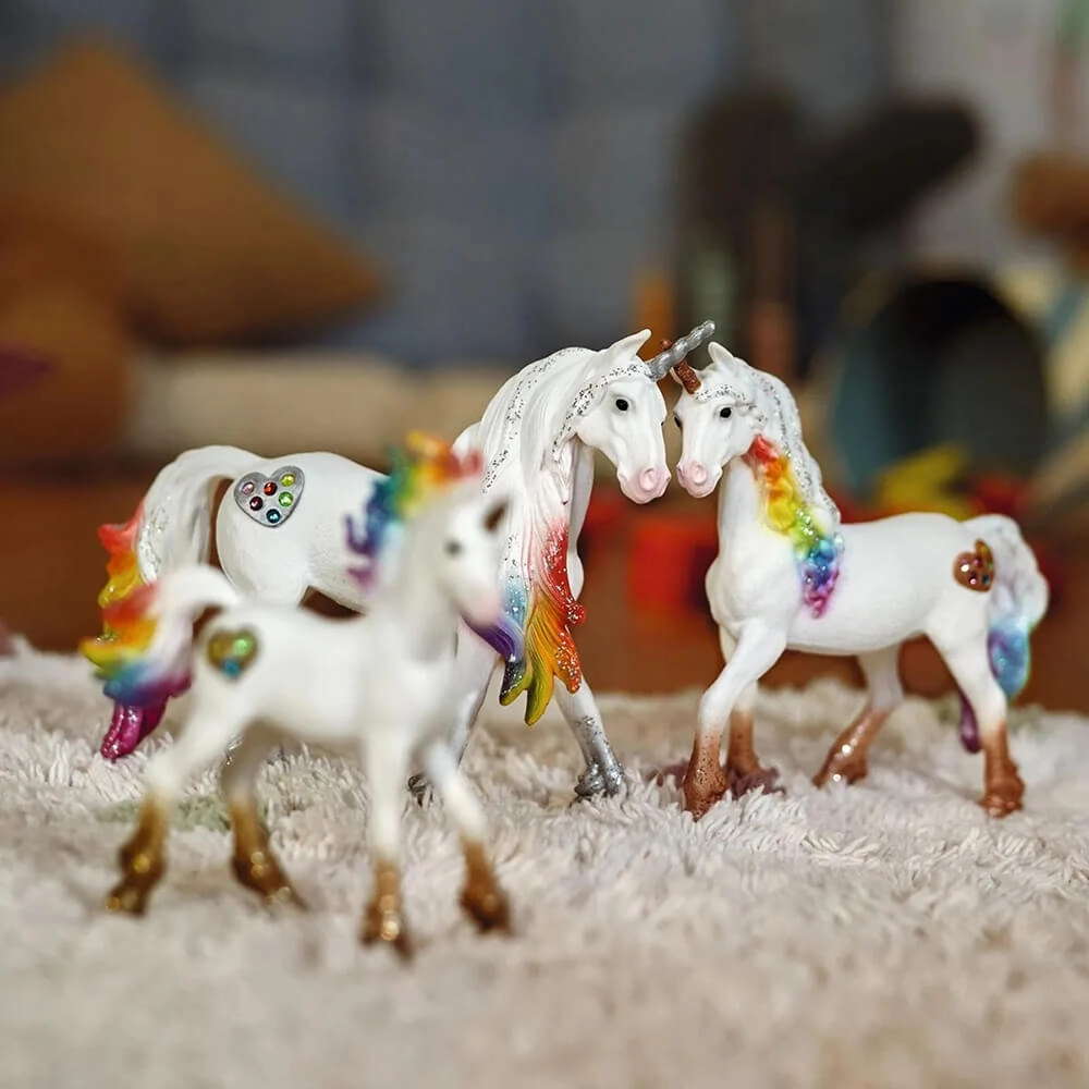 Schleich Toys Schleich Bayala Rainbow Love Unicorn Mare