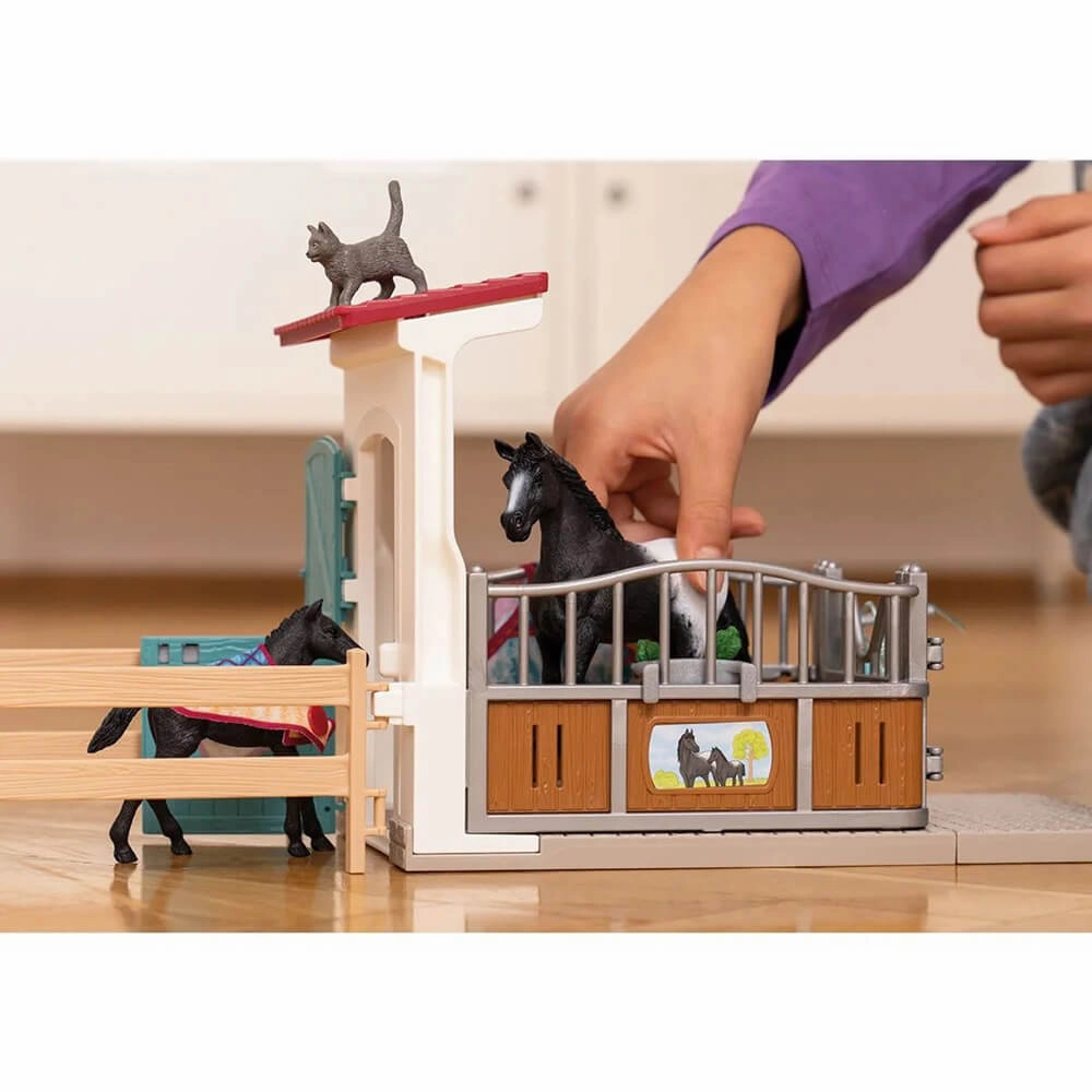 Schleich Toys Schleich Horse Club Horse Box With Mare And Foal (42611)