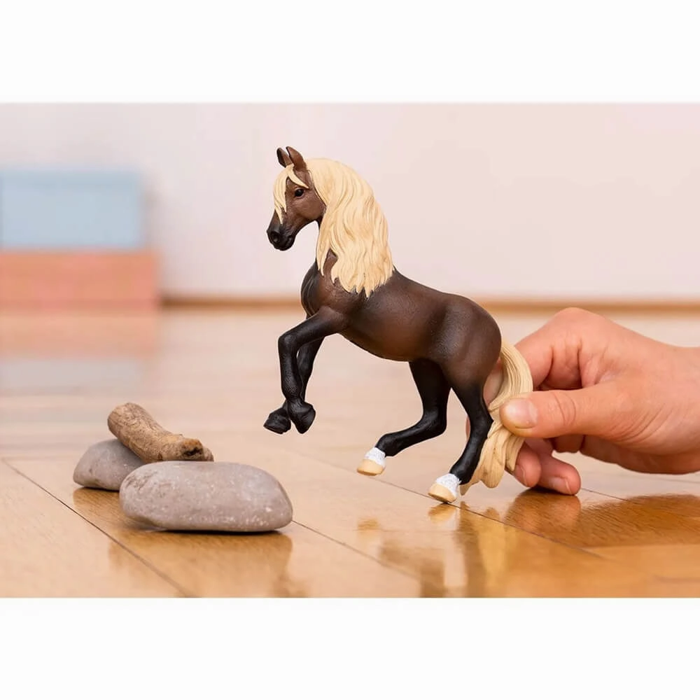 Schleich Toys Schleich Horse Club Peruvian Paso Stallion (13952)