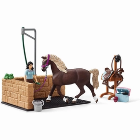 Schleich Toys Schleich Horse Club Washing Area with Horse Club Emily & Luna Playset