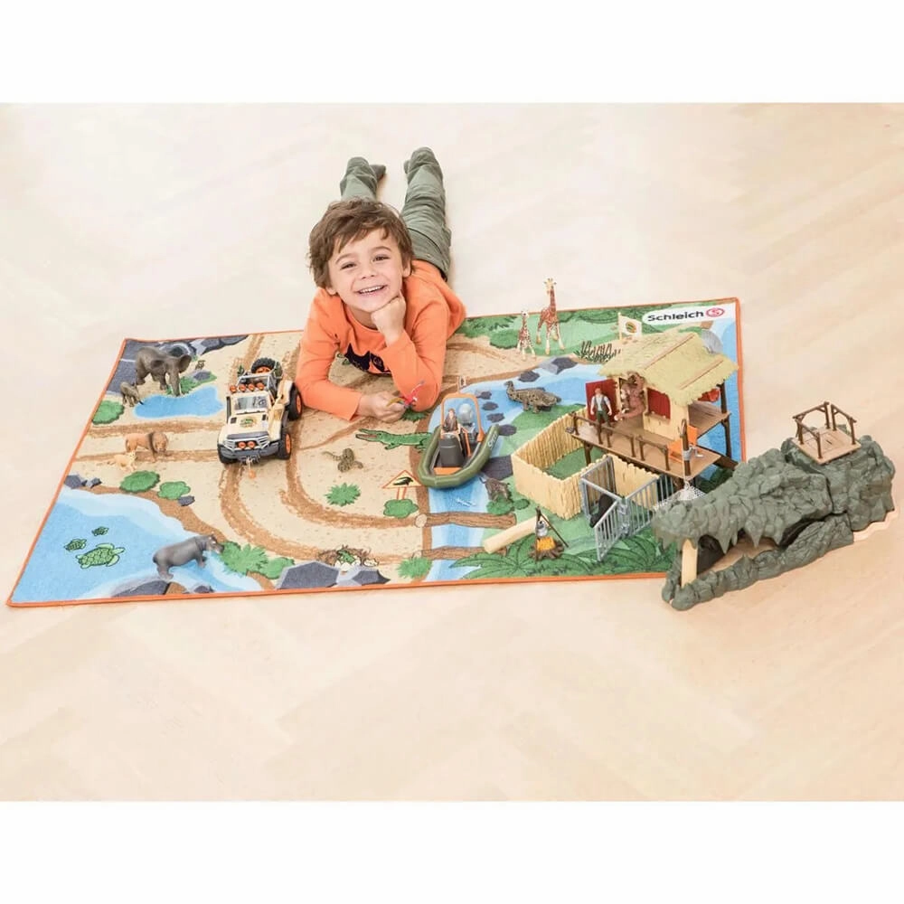 Schleich Toys Schleich Wild Life 4X4 Vehicle with Winch Playset