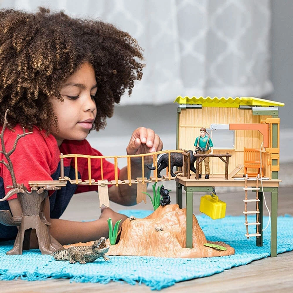 Schleich Toys Schleich Wild Life Wild Life Ranger Adventure Station Playset