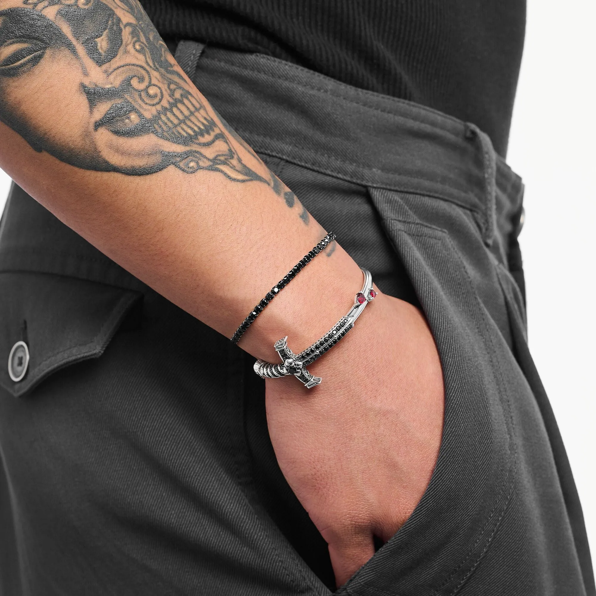 Thomas Sabo Womens Bracelets Blackened bracelet with zirconia